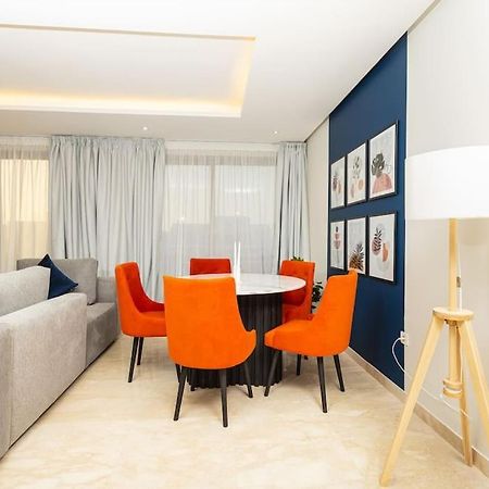 Modern 2Br Retreat In Marina Sale Luxury Living Apartment Hajja Luaran gambar