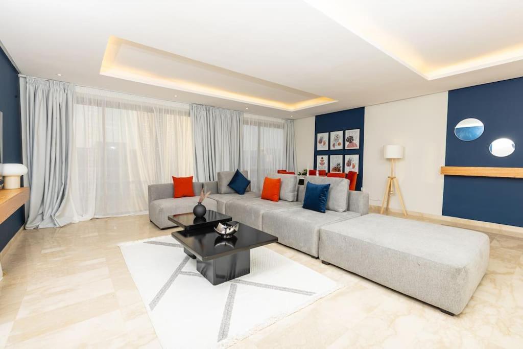 Modern 2Br Retreat In Marina Sale Luxury Living Apartment Hajja Luaran gambar