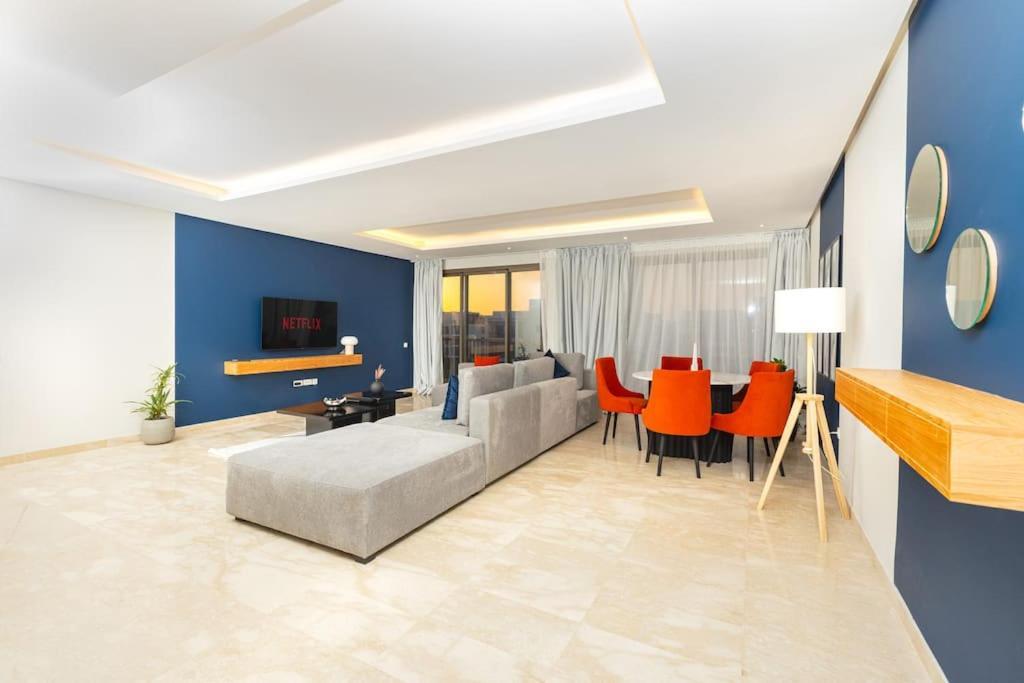 Modern 2Br Retreat In Marina Sale Luxury Living Apartment Hajja Luaran gambar